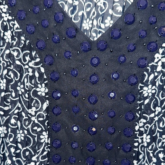 Black and White Embellished 3/4 Sleeve Tunic - Picture 2 of 8